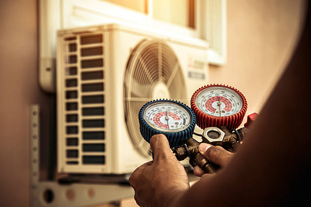 Professional Hvac technician working in Williamstown, WV